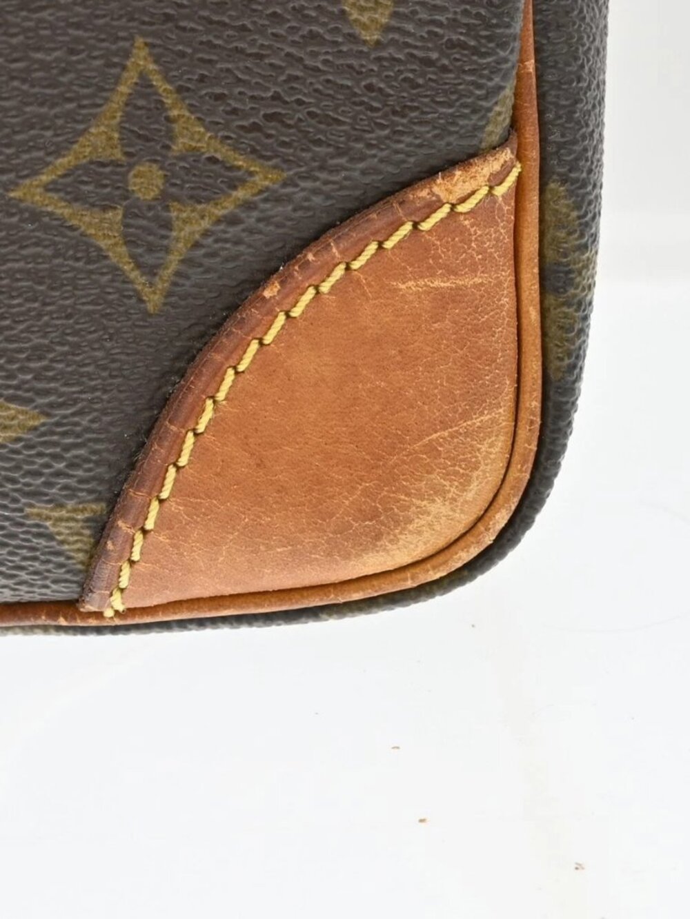 LOUIS VUITTON MONOGRAM AMAZON CROSSBODY BAG M45236 883TH RQ02351 - Picture 7 of 16